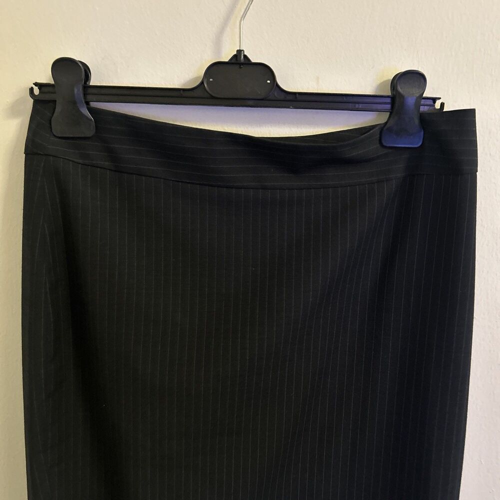 Ann Taylor Size 8 Navy Pinstripe Pencil Skirt Knee Length Work Office - Picture 4 of 13
